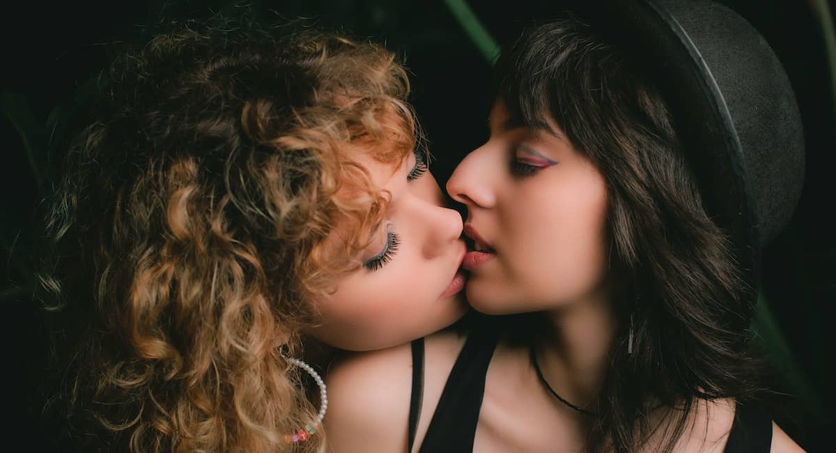 Lesbian Flirting Tips and Advice